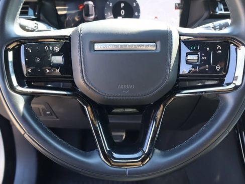 Used 2025 Land Rover Range Rover Velar Dynamic SE AWD/4WD image 12
