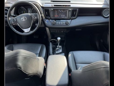 Used 2017 Toyota RAV4 Limited w/ Advanced Technology Package image 5