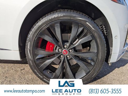 Used 2019 Jaguar F-PACE S image 10