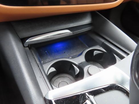 Used 2021 BMW 530i xDrive w/ Premium Package image 28