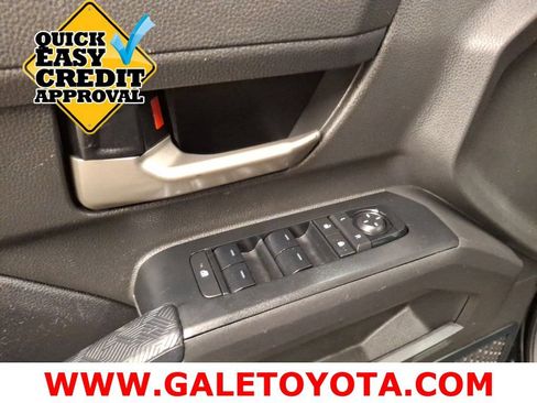 Used 2024 Toyota Tacoma TRD Sport w/ TRD Sport Premium Package AWD/4WD image 12
