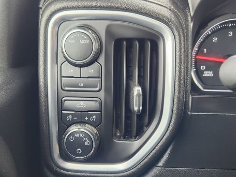 Used 2020 Chevrolet Silverado 3500 LT w/ Z71 Off-Road Package image 29