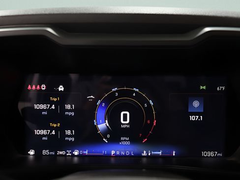 Used 2024 Chevrolet Colorado Trail Boss w/ Technology Package AWD/4WD image 14