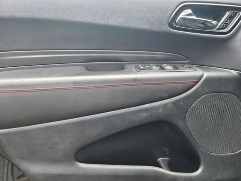 Used 2024 Dodge Durango GT image 9