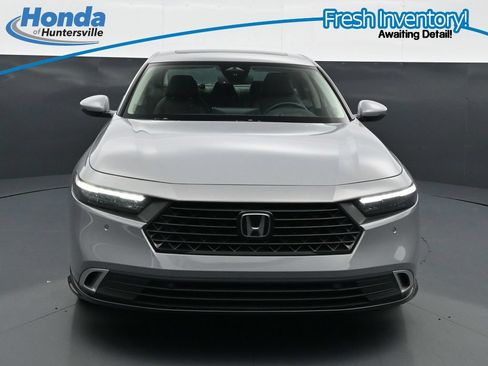 Used 2024 Honda Accord Touring image 3