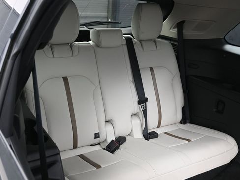 Used 2024 MAZDA CX-90 Plug-In Hybrid w/ Premium Plus image 34