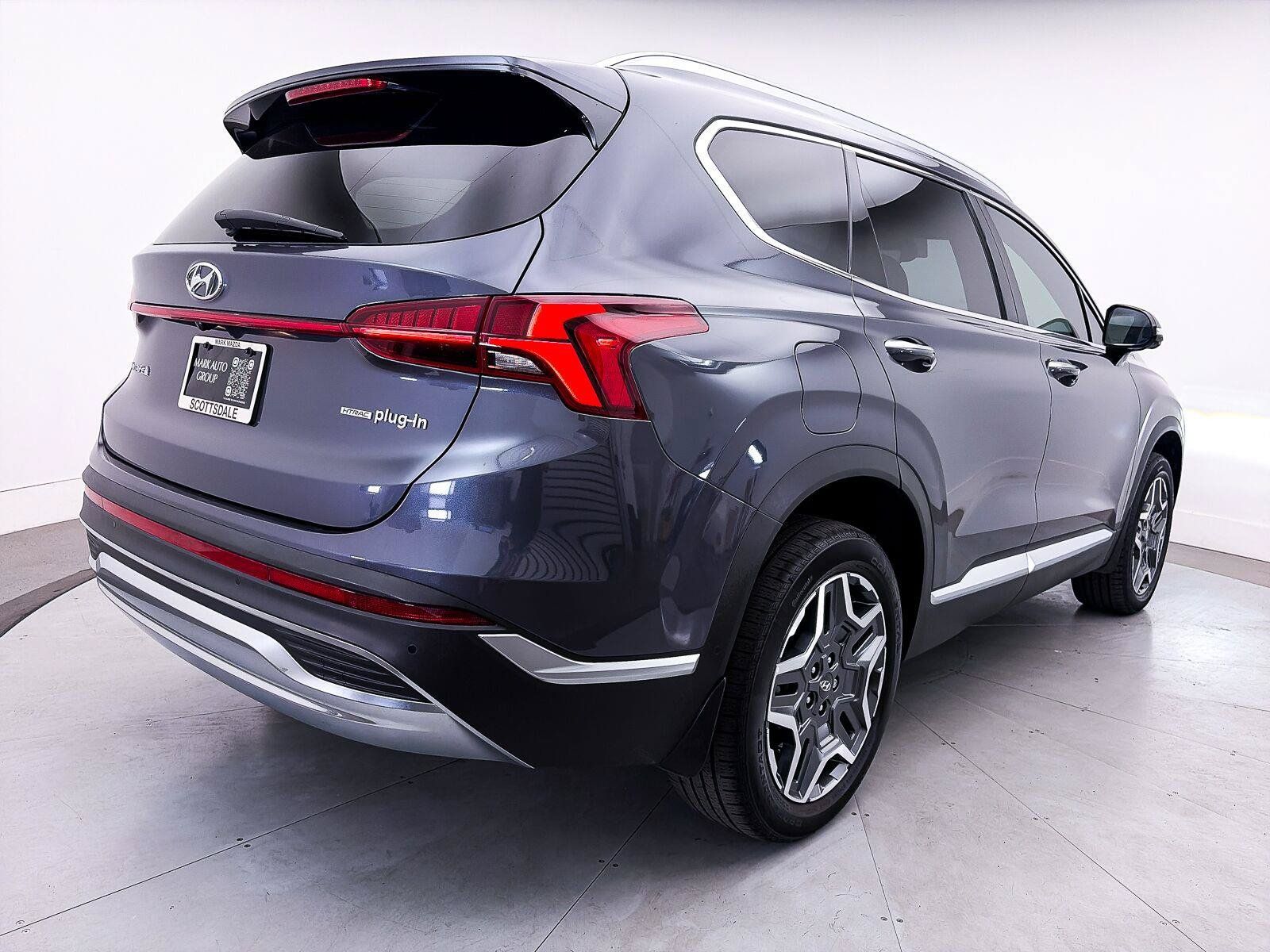 Used 2023 Hyundai Santa Fe Limited AWD/4WD image 16