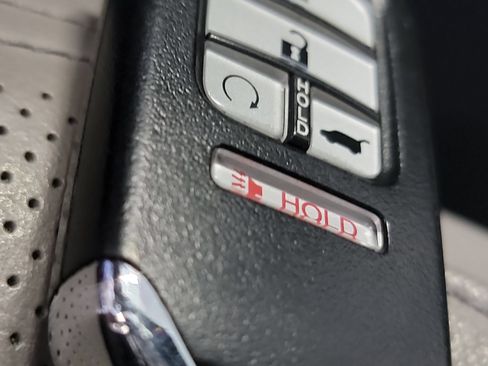 Used 2017 Honda CR-V Touring image 32