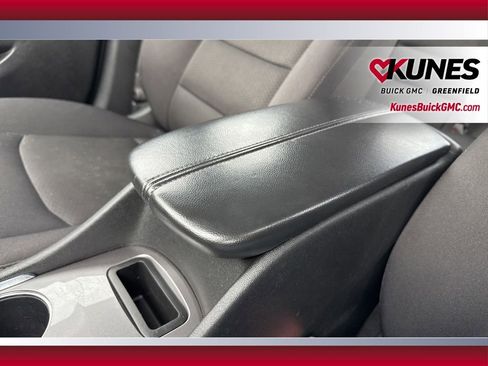 Used 2024 Chevrolet Malibu LT image 27