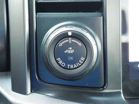 Used 2025 Ford F150 Lariat w/ Bed Utility Package AWD/4WD image 38