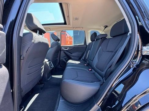Used 2022 Subaru Forester Premium AWD/4WD image 13