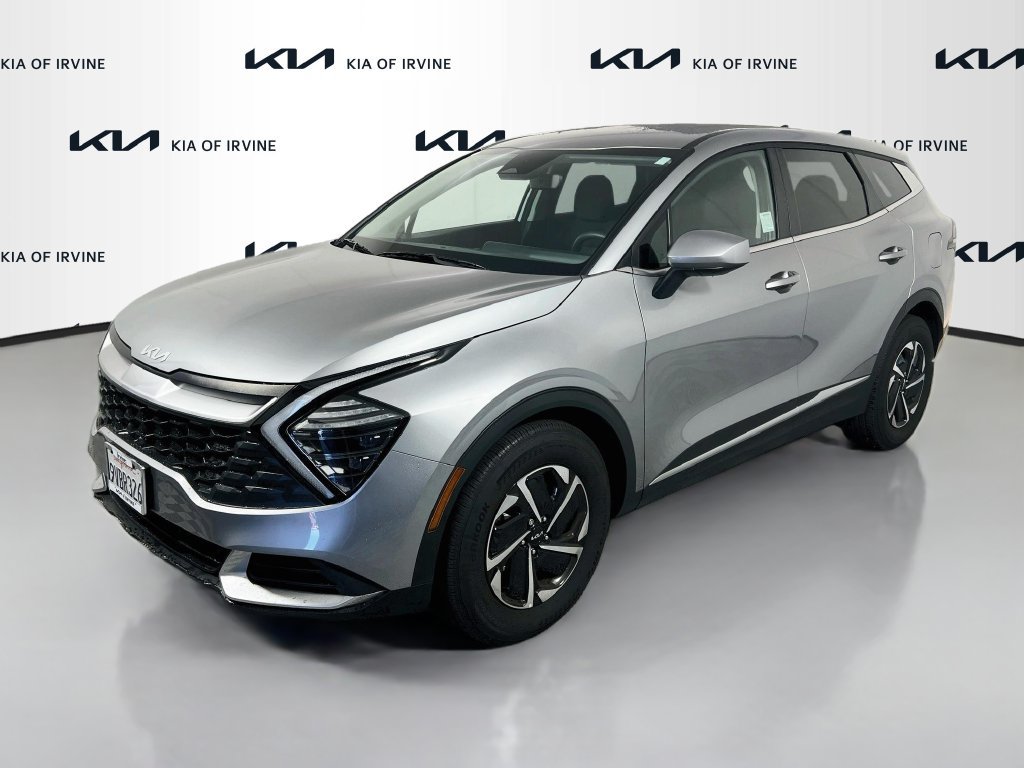 Certified 2025 Kia Sportage LX FWD image 4