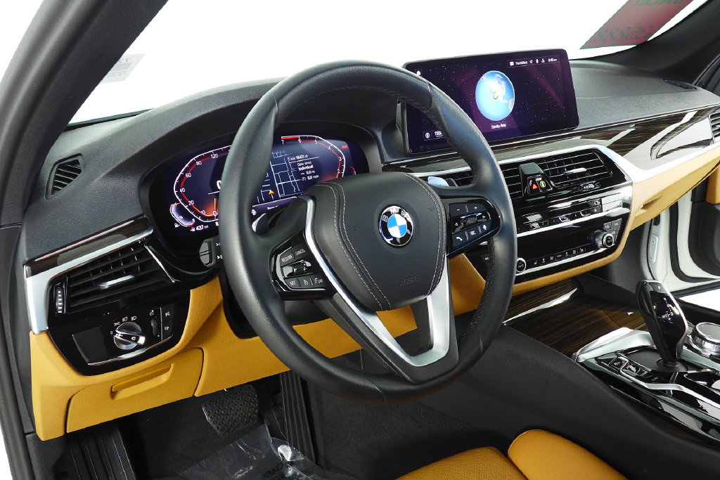Certified 2023 BMW 530i w/ Convenience Package RWD image 31