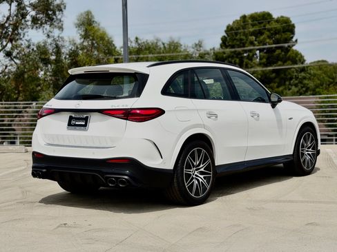 New 2026 Mercedes-Benz GLC 43 AMG 4MATIC image 9
