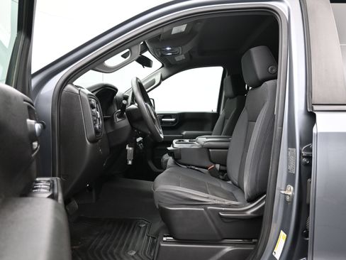 Used 2019 Chevrolet Silverado 1500 Custom Trail Boss AWD/4WD image 9