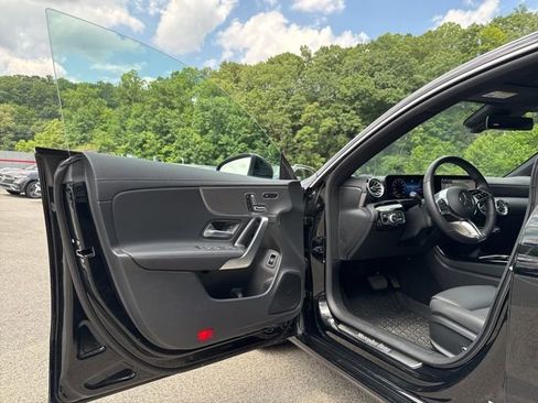 Certified 2025 Mercedes-Benz CLA 250 4MATIC image 19