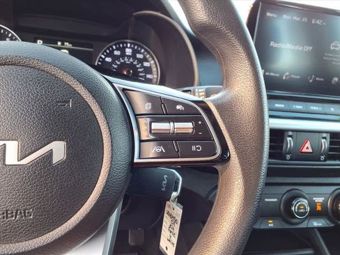 Used 2024 Kia Forte LXS image 11