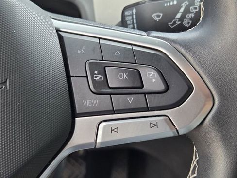 Certified 2021 Volkswagen Atlas Cross Sport SE image 26