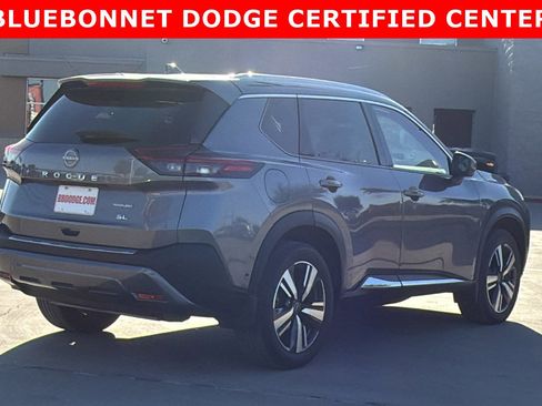 Used 2023 Nissan Rogue SL w/ SL Premium Package image 5