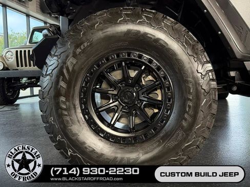 Used 2021 Jeep Gladiator Rubicon AWD/4WD image 27
