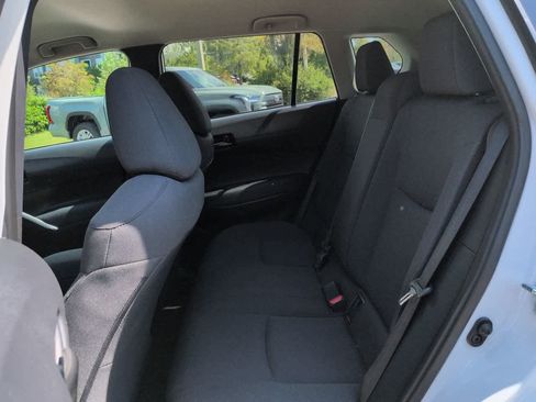 Certified 2023 Toyota Corolla Cross LE FWD image 13