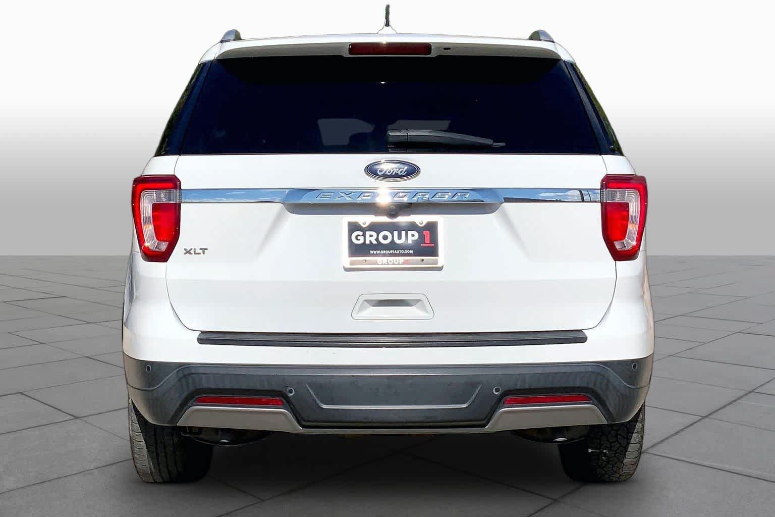 Used 2019 Ford Explorer XLT w/ Equipment Group 201A FWD image 5