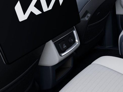 New 2026 Kia Carnival SX Prestige FWD image 26