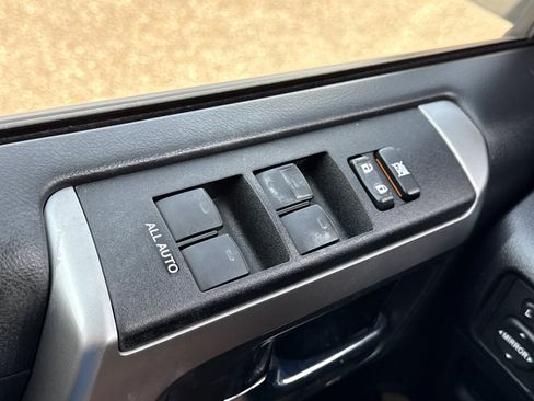 Used 2023 Toyota 4Runner SR5 Premium w/ Moonroof Package RWD image 18