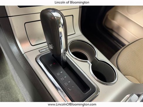 Used 2010 Lincoln MKX AWD image 18