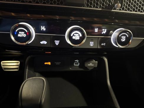 Used 2023 Honda Civic Sport image 17