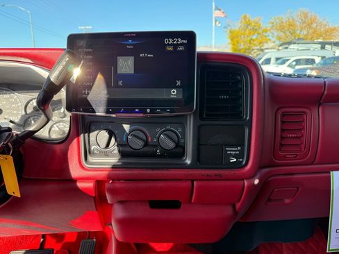 Used 2000 GMC Sierra 1500 SLE image 21