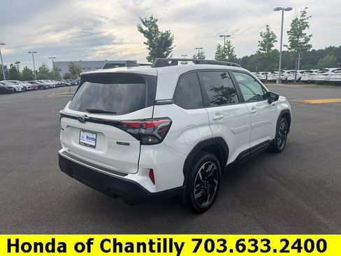Used 2026 Subaru Forester Premium AWD/4WD image 7