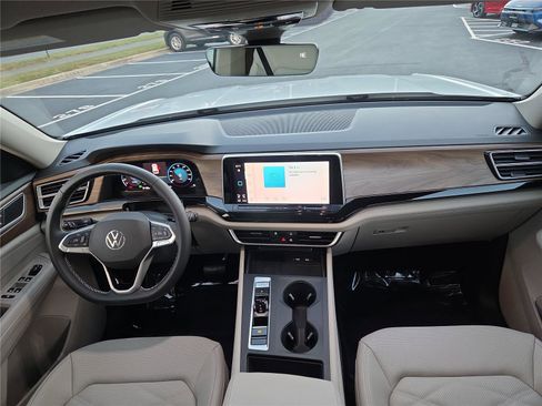 New 2026 Volkswagen Atlas SE image 22