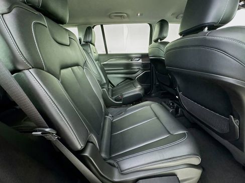 Used 2022 Jeep Grand Cherokee L Limited RWD image 35
