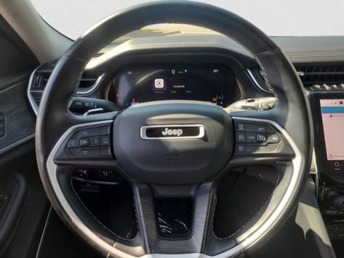 Used 2021 Jeep Grand Cherokee L Limited AWD/4WD image 16