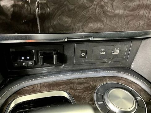 Used 2024 Nissan Armada Platinum w/ Captain's Chairs Package image 34