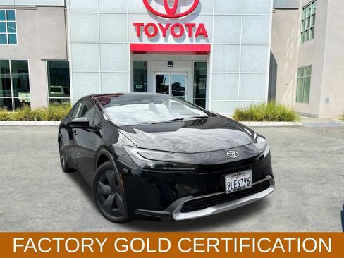 Certified 2024 Toyota Prius Prime FWD image 2