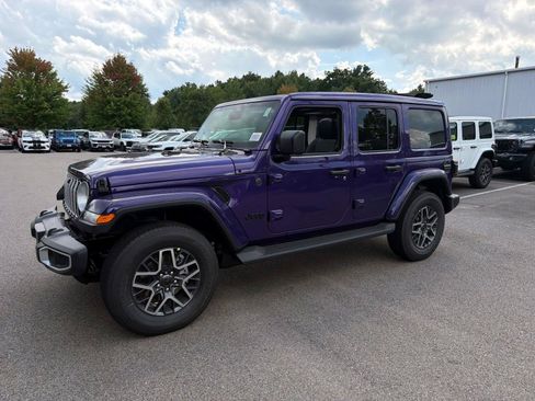 New 2026 Jeep Wrangler Unlimited Sahara AWD/4WD image 4