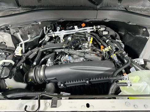 New 2026 Ford Explorer Active AWD/4WD image 9