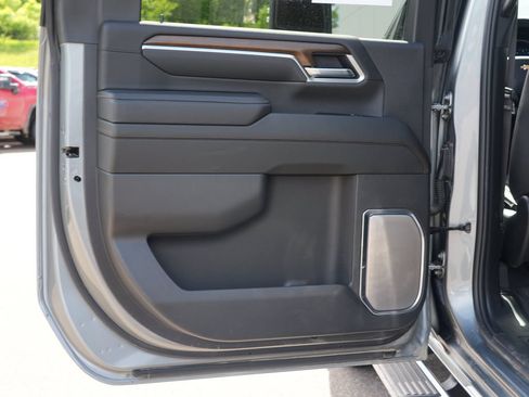 Certified 2025 Chevrolet Silverado 3500 High Country w/ High Country Premium Package AWD/4WD image 20
