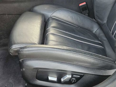 Used 2018 BMW 530e RWD image 22