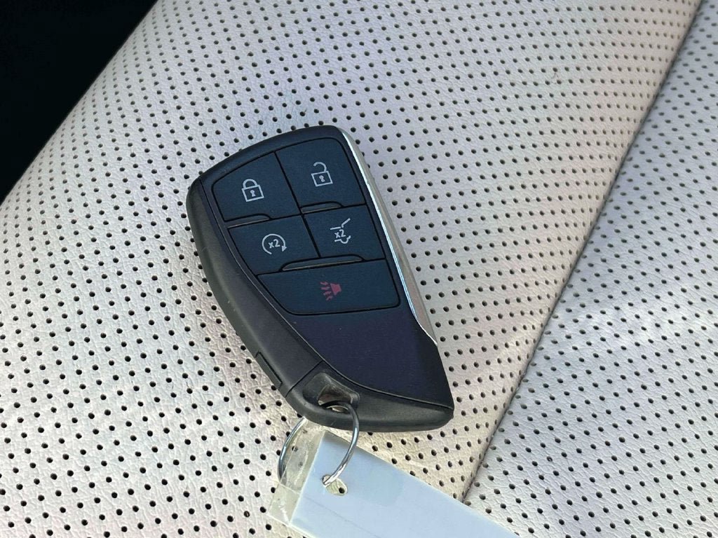 Used 2023 Buick Envision Essence FWD image 38