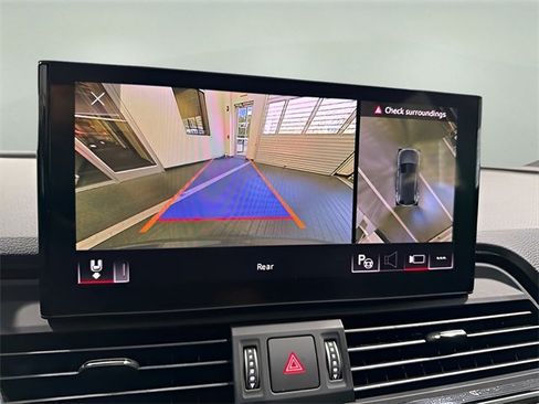 Used 2023 Audi SQ5 Prestige w/ Prestige Package image 21