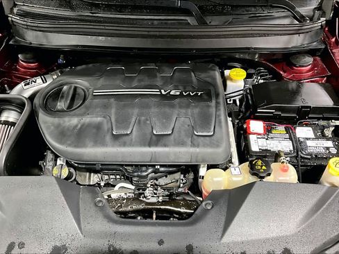 Used 2019 Jeep Cherokee Limited image 31