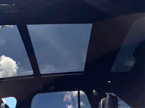 New 2026 Cadillac Vistiq Premium Luxury image 28