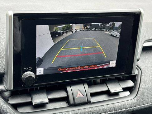 Certified 2024 Toyota RAV4 XLE FWD image 19