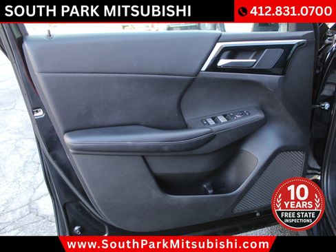 Used 2022 Mitsubishi Outlander SE image 14