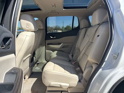 Used 2022 GMC Acadia Denali AWD/4WD image 14