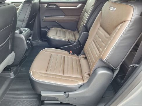 New 2026 GMC Acadia Denali Ultimate w/ LPO, Floor Liner Package FWD image 24