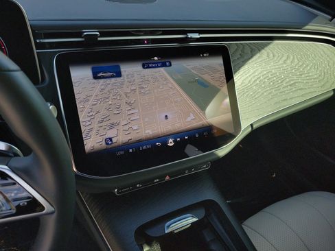 Certified 2025 Mercedes-Benz E 450 4MATIC Sedan image 31